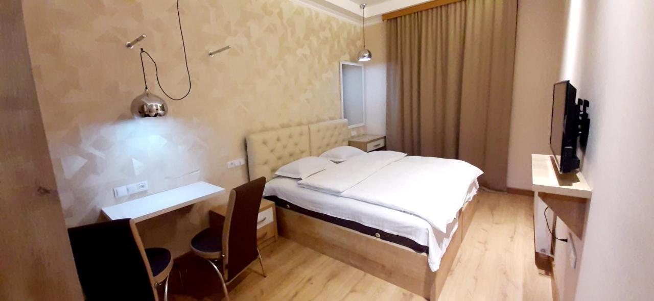 Happy Stay Hotel Kutaisi Exterior foto