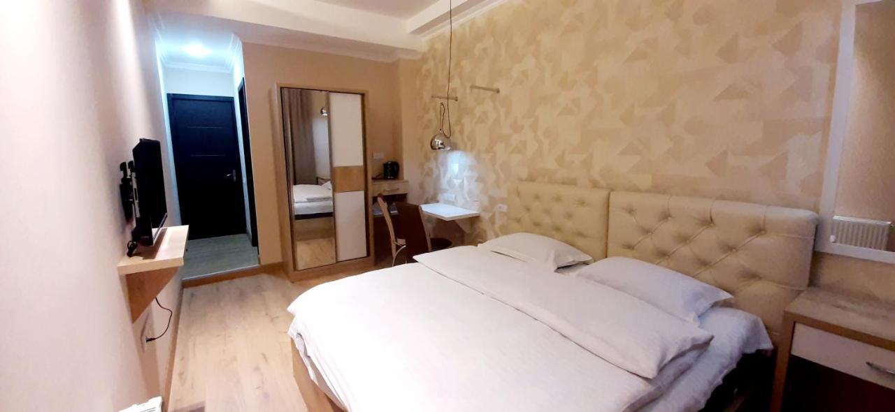 Happy Stay Hotel Kutaisi Exterior foto