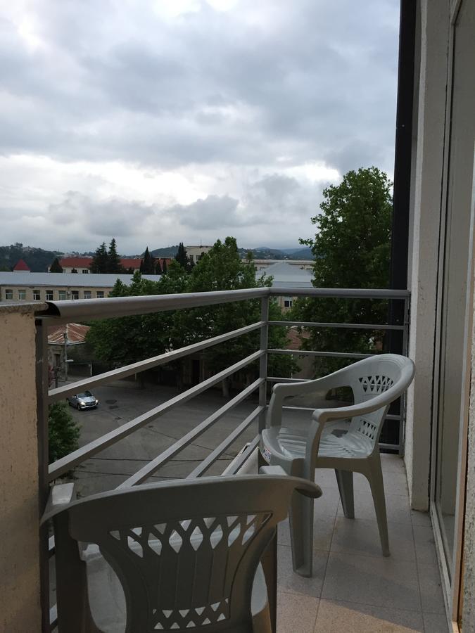 Happy Stay Hotel Kutaisi Exterior foto